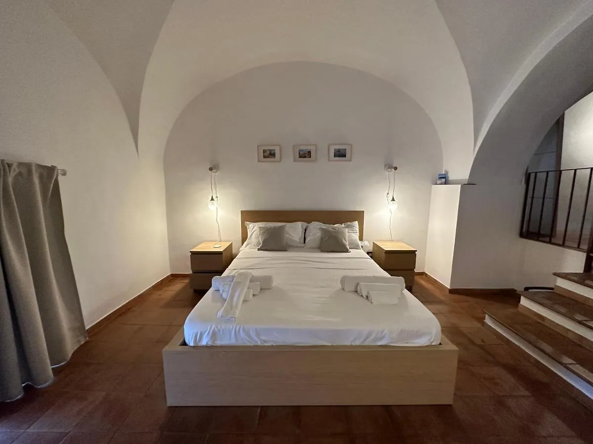 Song Apartment By Eureka CTA Italien