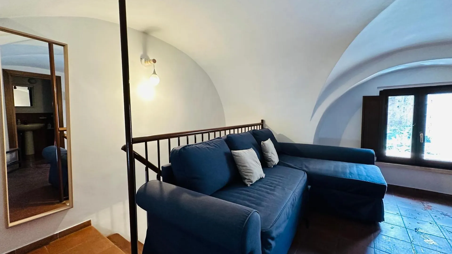 Song Apartment By Eureka CTA